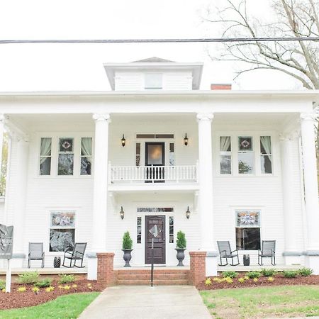 Sparrow Grove Manor Монро Экстерьер фото