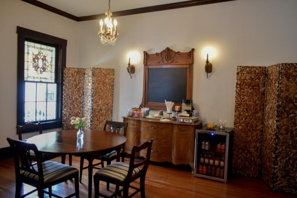 Sparrow Grove Manor Монро Экстерьер фото