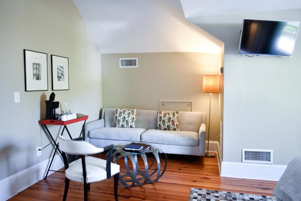 Sparrow Grove Manor Монро Номер фото